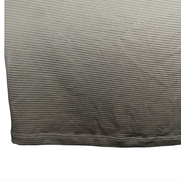 H&M Divided Olive Green Long Sleeve Crop Top 🌿✨ XS - Picture 5 of 8